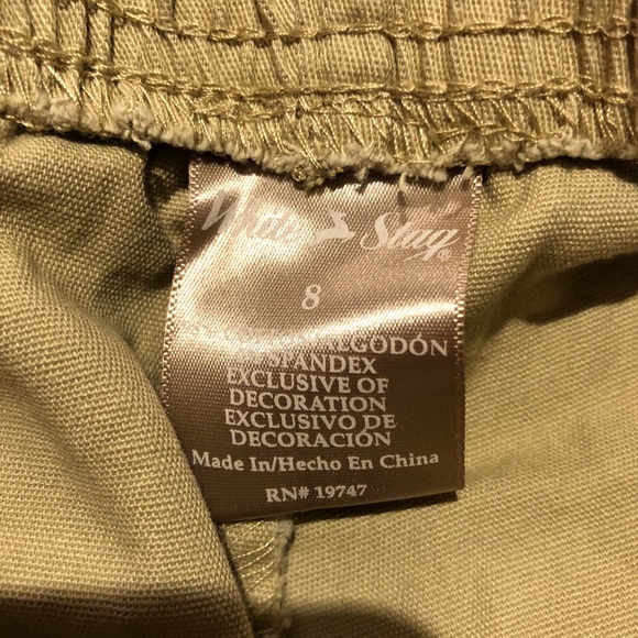 Capri Pants with Dragon flys - Picture 3 of 4